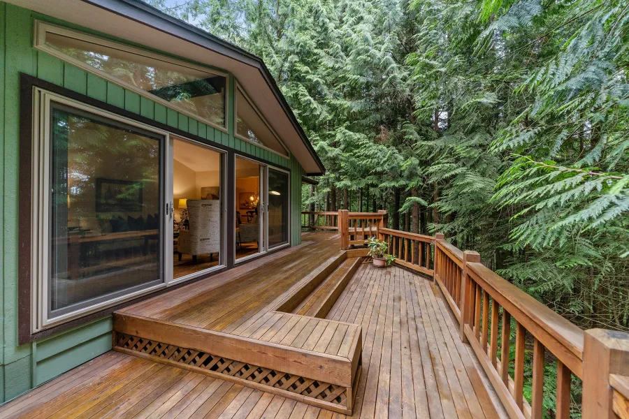 custom deck installation